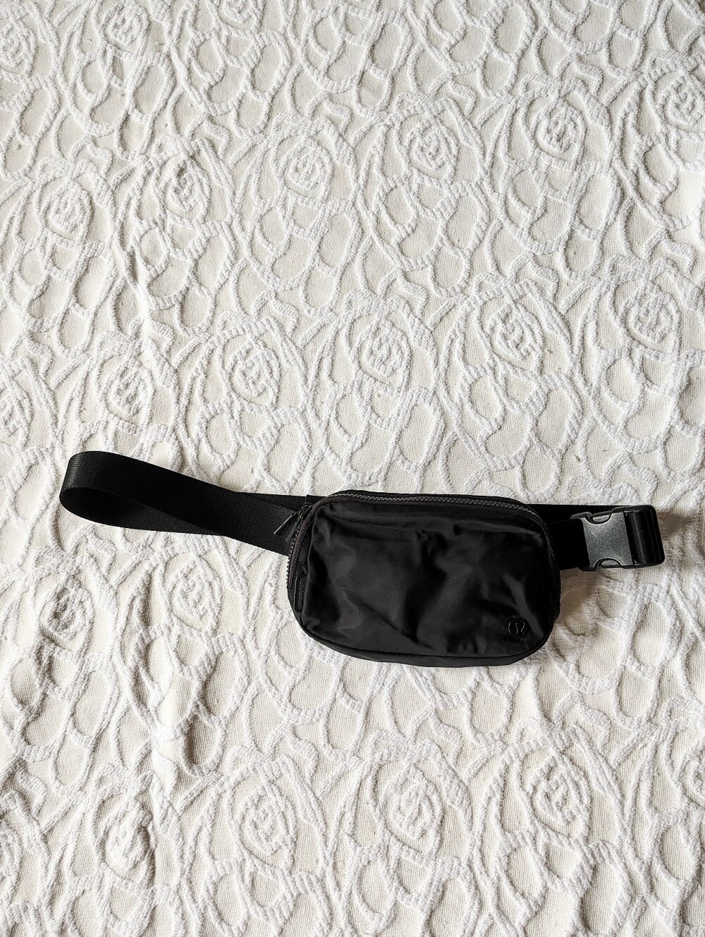 Lululemon Everywhere Belt Bag Black